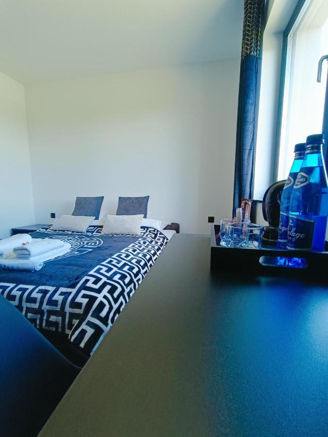 Modern Rancho - Apartamenty Nad Rzeka, Przy Stadninie Koni Kruszyna  Eksteriør billede