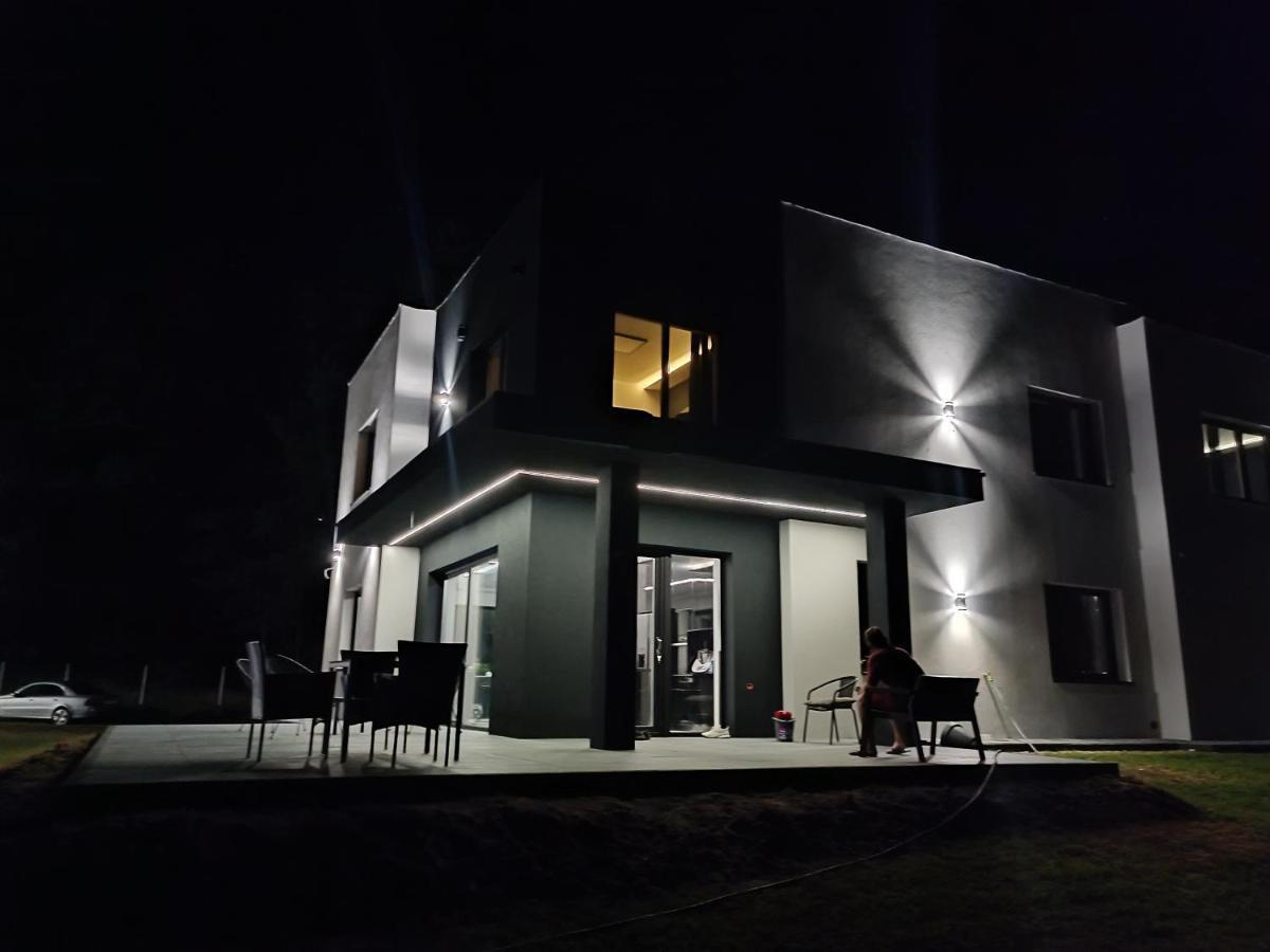 Modern Rancho - Apartamenty Nad Rzeka, Przy Stadninie Koni Kruszyna  Eksteriør billede